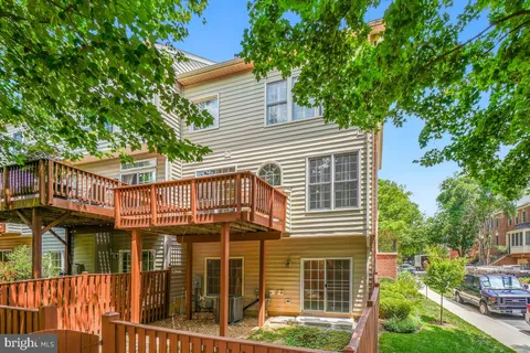 $939,900 | 11900 Bristol Manor Court, Unit 73, North Bethesda, MD 20852