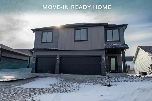 $449,999 | 1466 66th Avenue South, Fargo, ND 58104