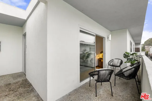 $855,000 | 1447 Stanford Street, Unit C, Santa Monica, CA 90404