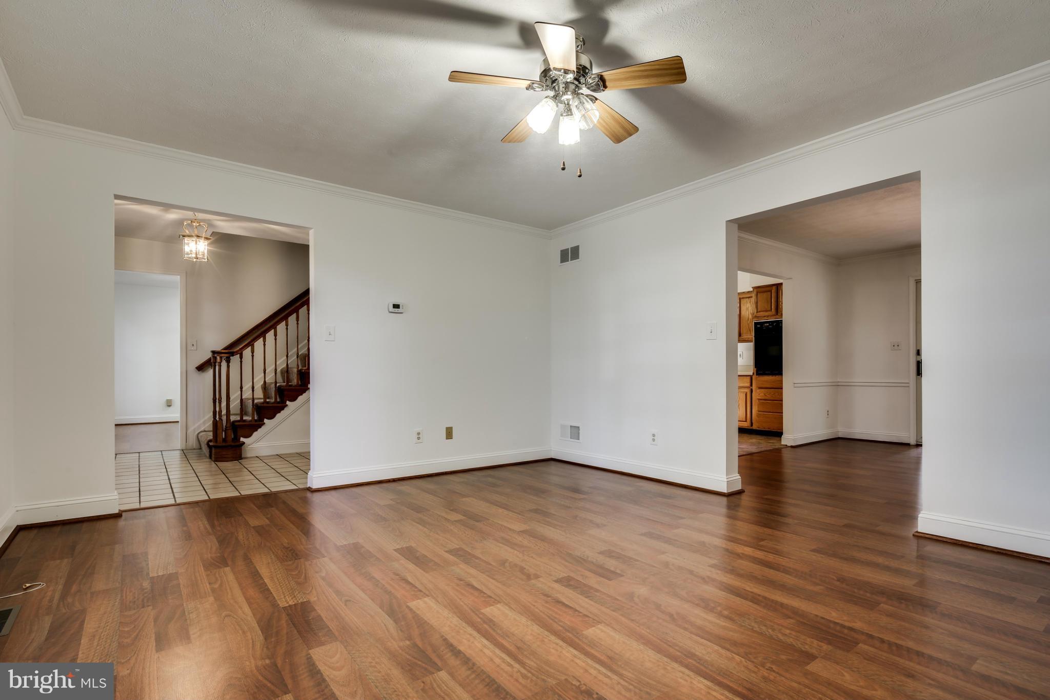 695 Streaker Road Sykesville, MD 21784 - Photo 3 of 24 Living Room / extra family room