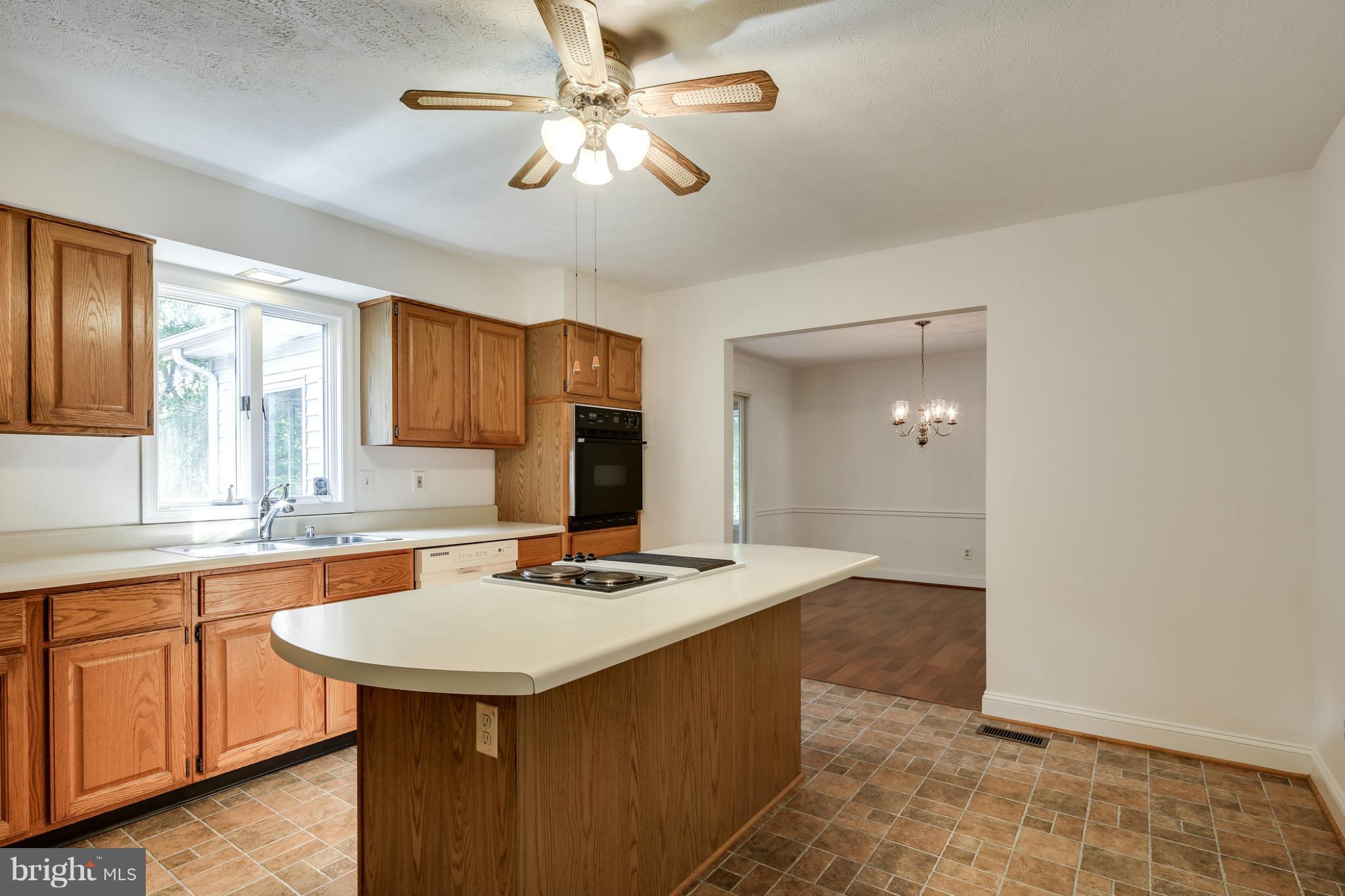 695 Streaker Road Sykesville, MD 21784 - Photo 9 of 24 Kitchen