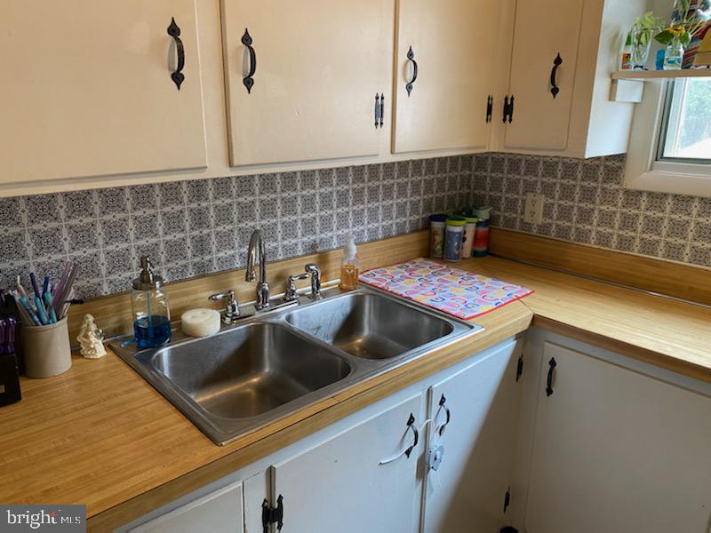 416 Frederick Street Hanover, PA 17331 - Photo 26 of 59 Kitchen