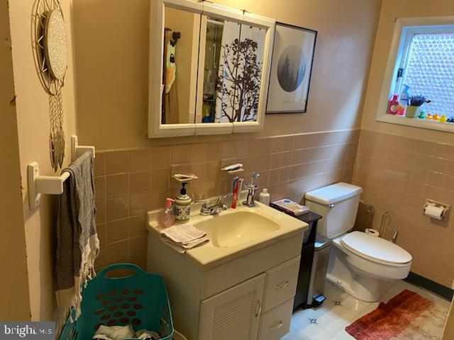 416 Frederick Street Hanover, PA 17331 - Photo 37 of 59 Bath