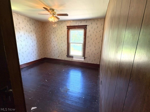 1919 Parkman Road Northwest Warren, OH 44485 - Photo 20 of 41 Third Bedroom with original Wood floors