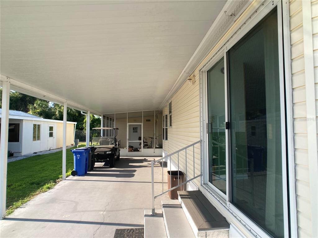1710 7th Street Southwest, Unit 85 Ruskin, FL 33570 - Photo 3 of 28 a view of kitchen with seating area