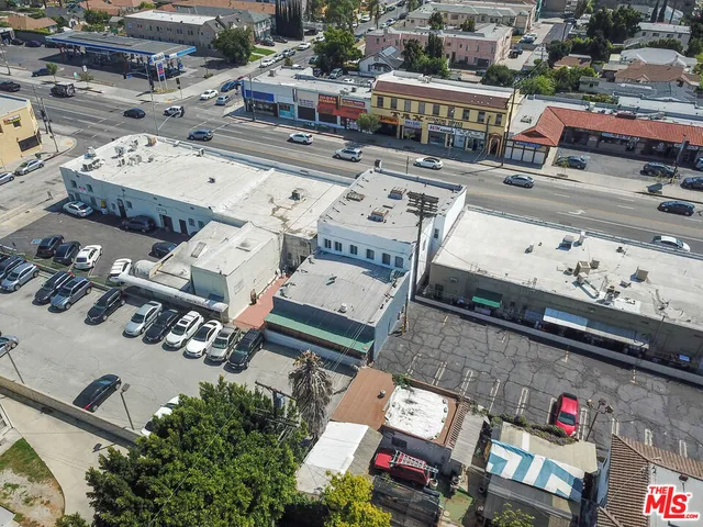 $2,500 | 4015 West Olympic Boulevard, Los Angeles, CA 90019