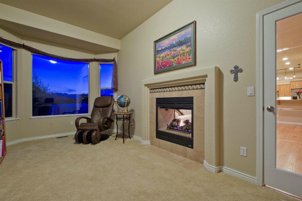 2303 Rusty Ridge Court Colorado Springs, CO 80921 - Photo 4 of 36