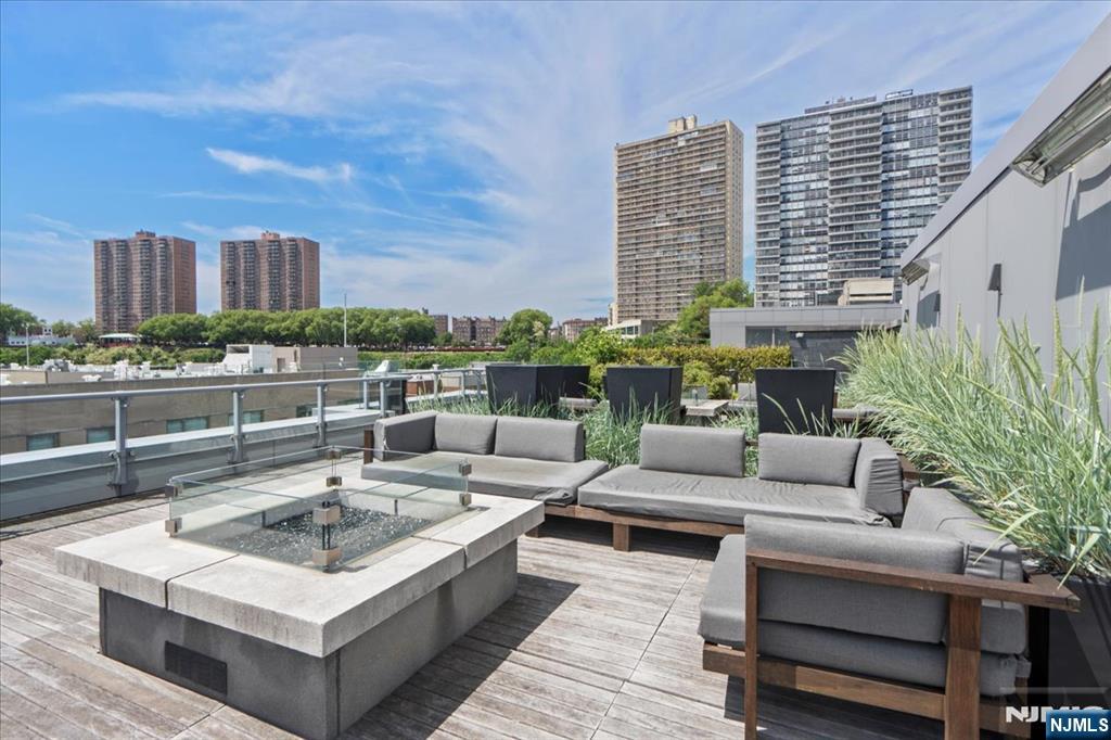 9 Ave At Port Imperial, Unit 605 West New York, NJ 07093 - Photo 45 of 50