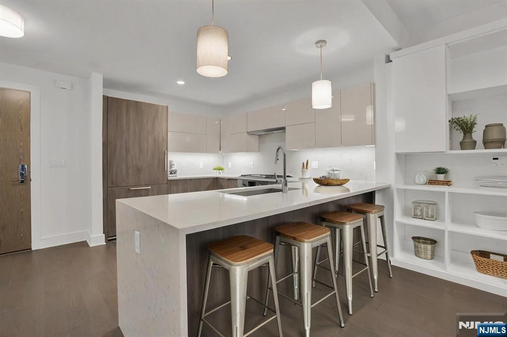 9 Ave At Port Imperial, Unit 605 West New York, NJ 07093 - Photo 5 of 50