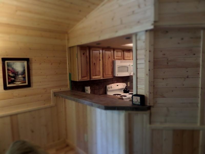 792 L Swafford Road Pikeville, TN 37367 - Photo 4 of 10 log cabin 2013-09-02 003 (800x600)