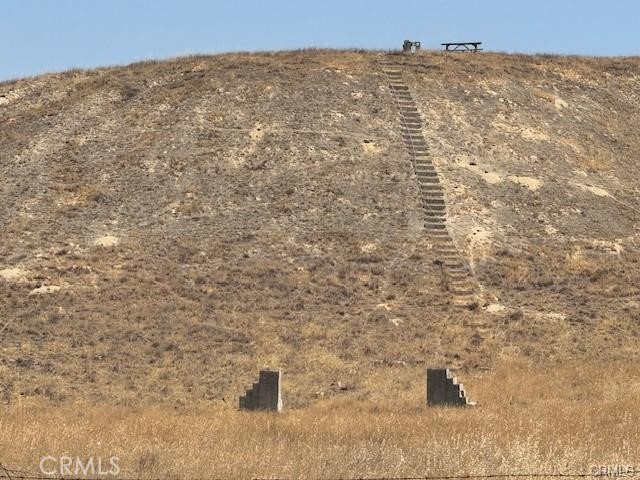 13300 Round Mountain Road Bakersfield, CA 93308 - Photo 4 of 13 a view of a dry yard