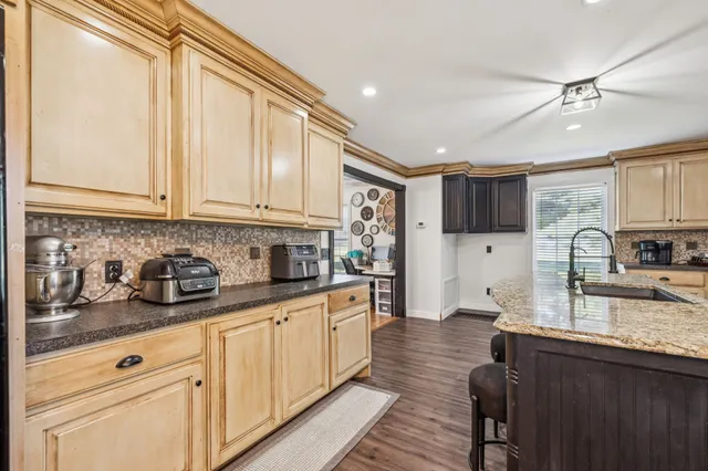 an aerial view of multiple house