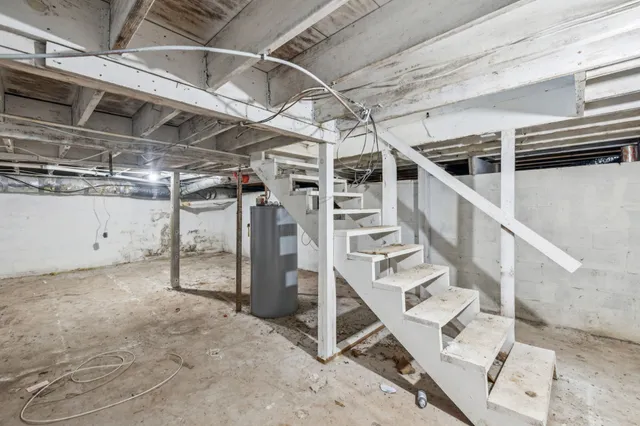 $375,000 | 296 Penile Drive, Decherd, TN 37324