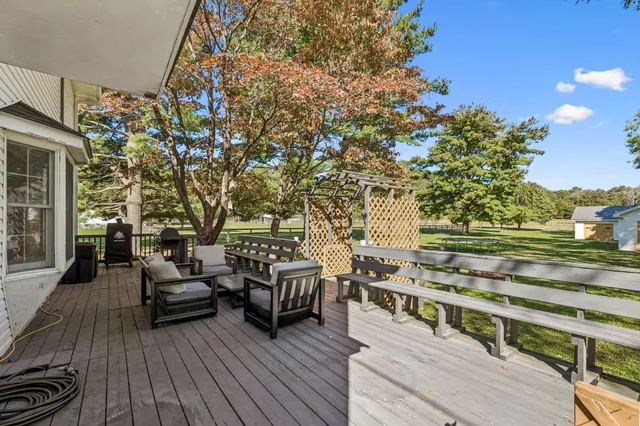 $375,000 | 296 Penile Drive, Decherd, TN 37324