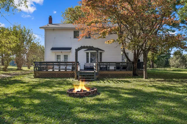 $375,000 | 296 Penile Drive, Decherd, TN 37324