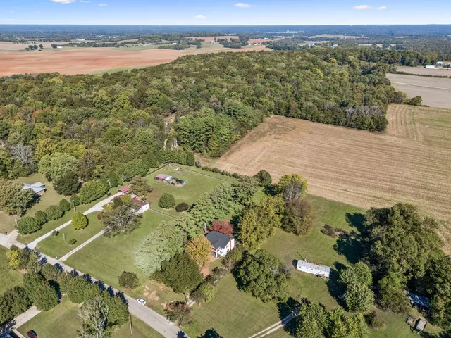 $375,000 | 296 Penile Drive, Decherd, TN 37324