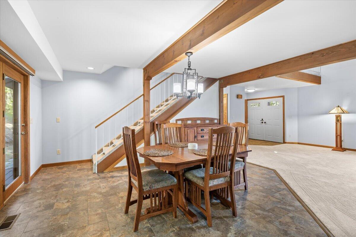 2267 Old Military Road Central Point, OR 97502 - Photo 12 of 39