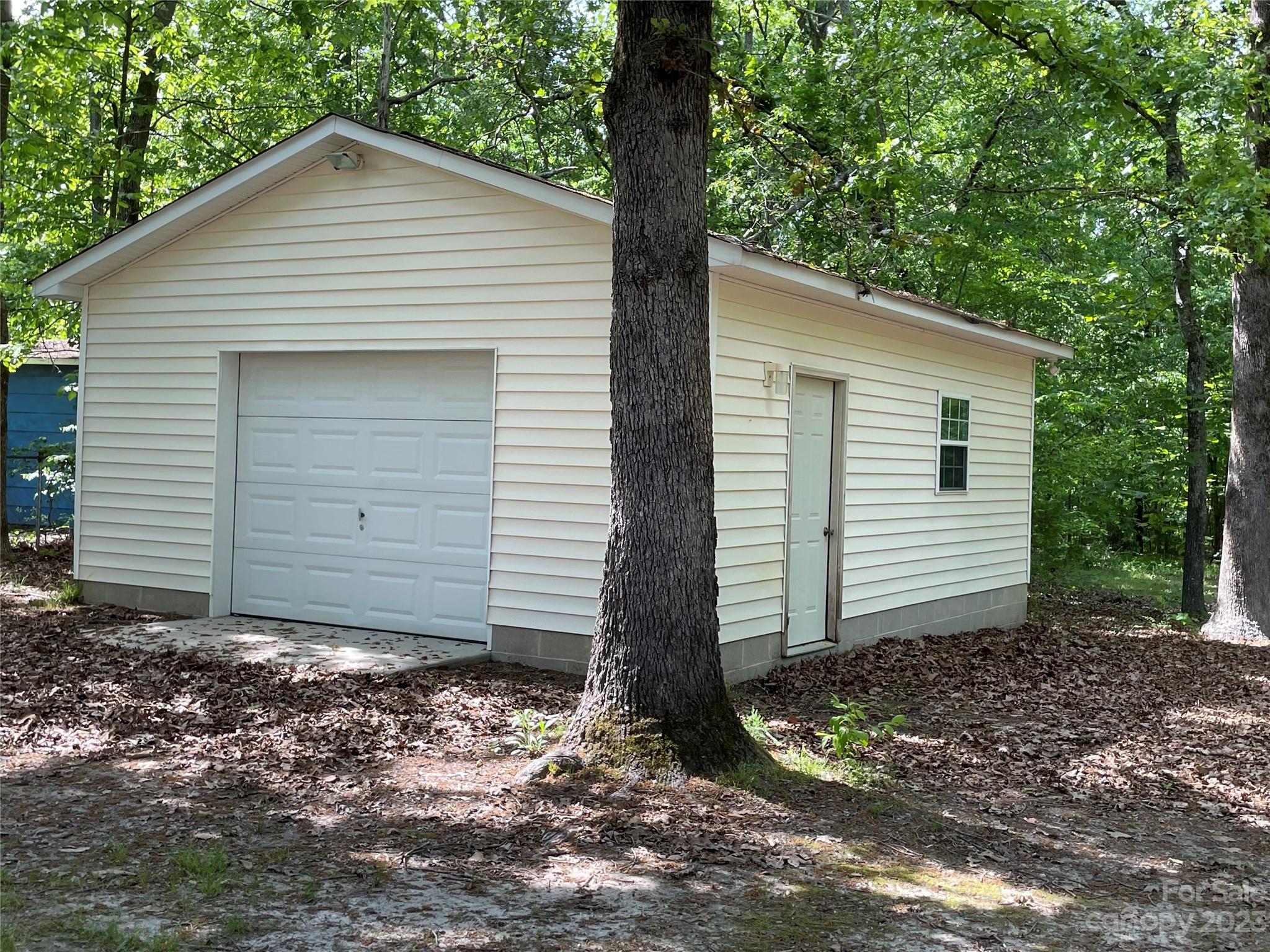 3885 Taxahaw Road Lancaster, SC 29720 - Photo 14 of 18 a view of a house with a yard