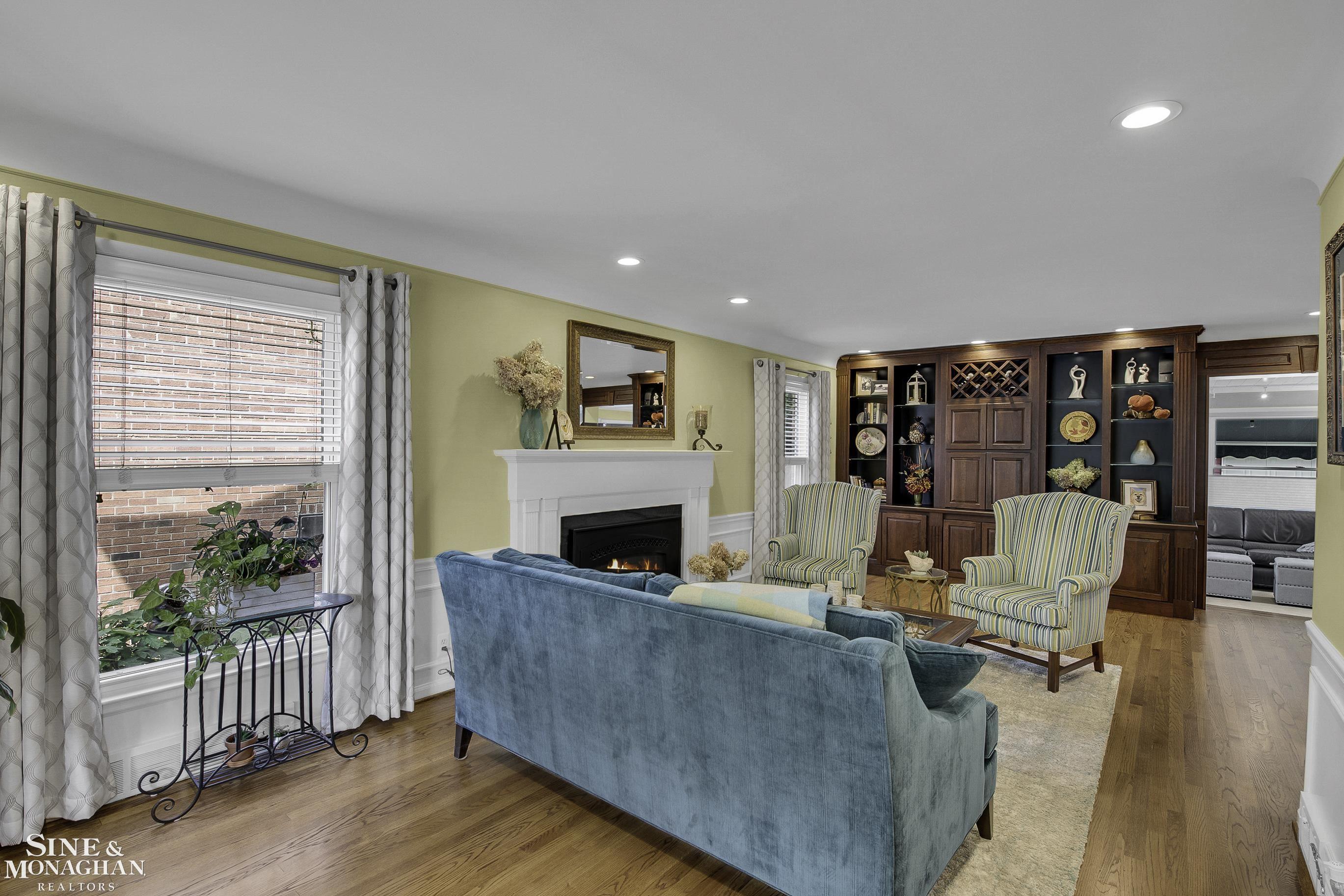 1956 Severn Road Grosse Pointe Woods, MI 48236 - Photo 6 of 40