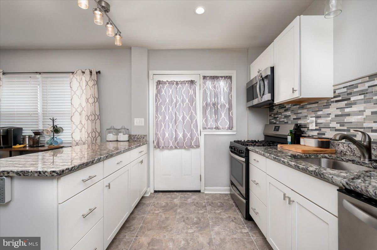 967 Southridge Road Catonsville, MD 21228 - Photo 15 of 33 Granit Countertops