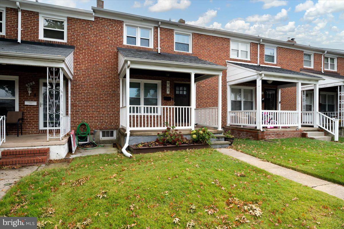 967 Southridge Road Catonsville, MD 21228 - Photo 3 of 33 A fantastic Townhouse