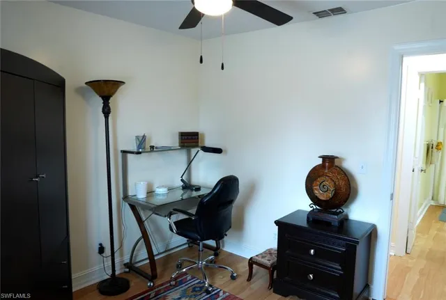 $3,200 | 931 20th Street Southeast, Naples, FL 34117