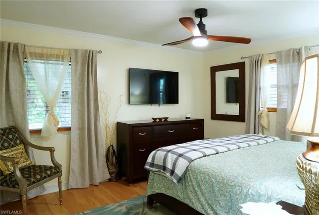 $3,200 | 931 20th Street Southeast, Naples, FL 34117