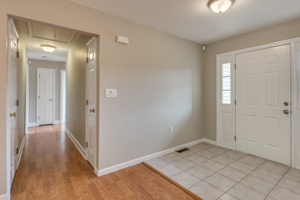 108 Autumn Road Dracut, MA 01826 - Photo 11 of 20
