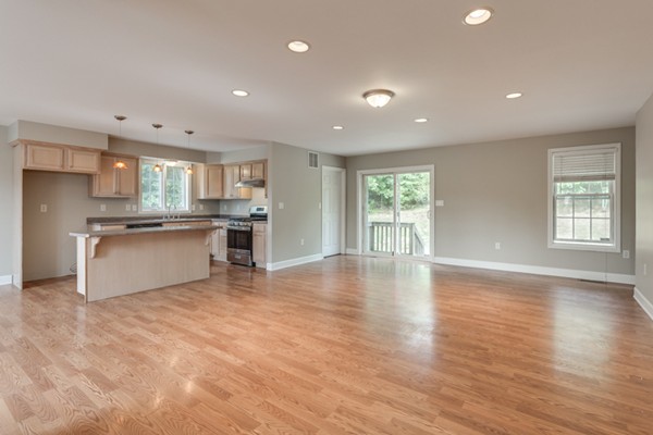 108 Autumn Road Dracut, MA 01826 - Photo 3 of 20