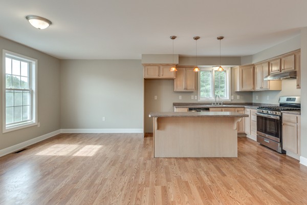 108 Autumn Road Dracut, MA 01826 - Photo 6 of 20