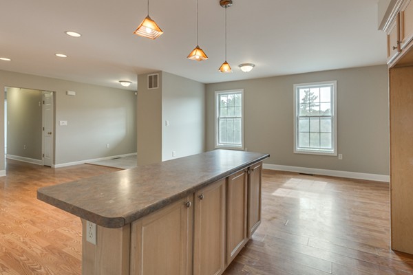 108 Autumn Road Dracut, MA 01826 - Photo 10 of 20