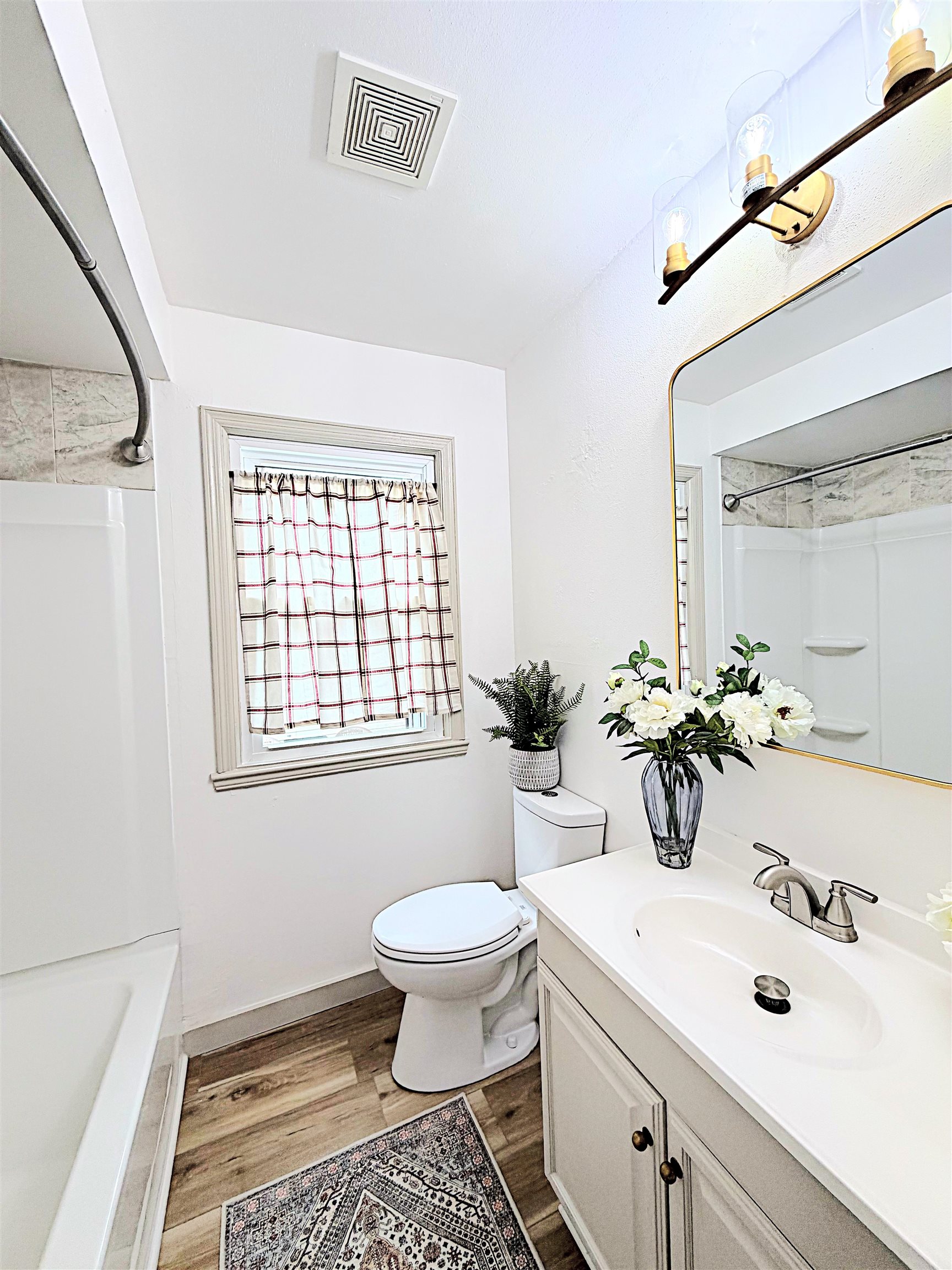 225 East Circle Street Appleton, WI 54911 - Photo 11 of 24