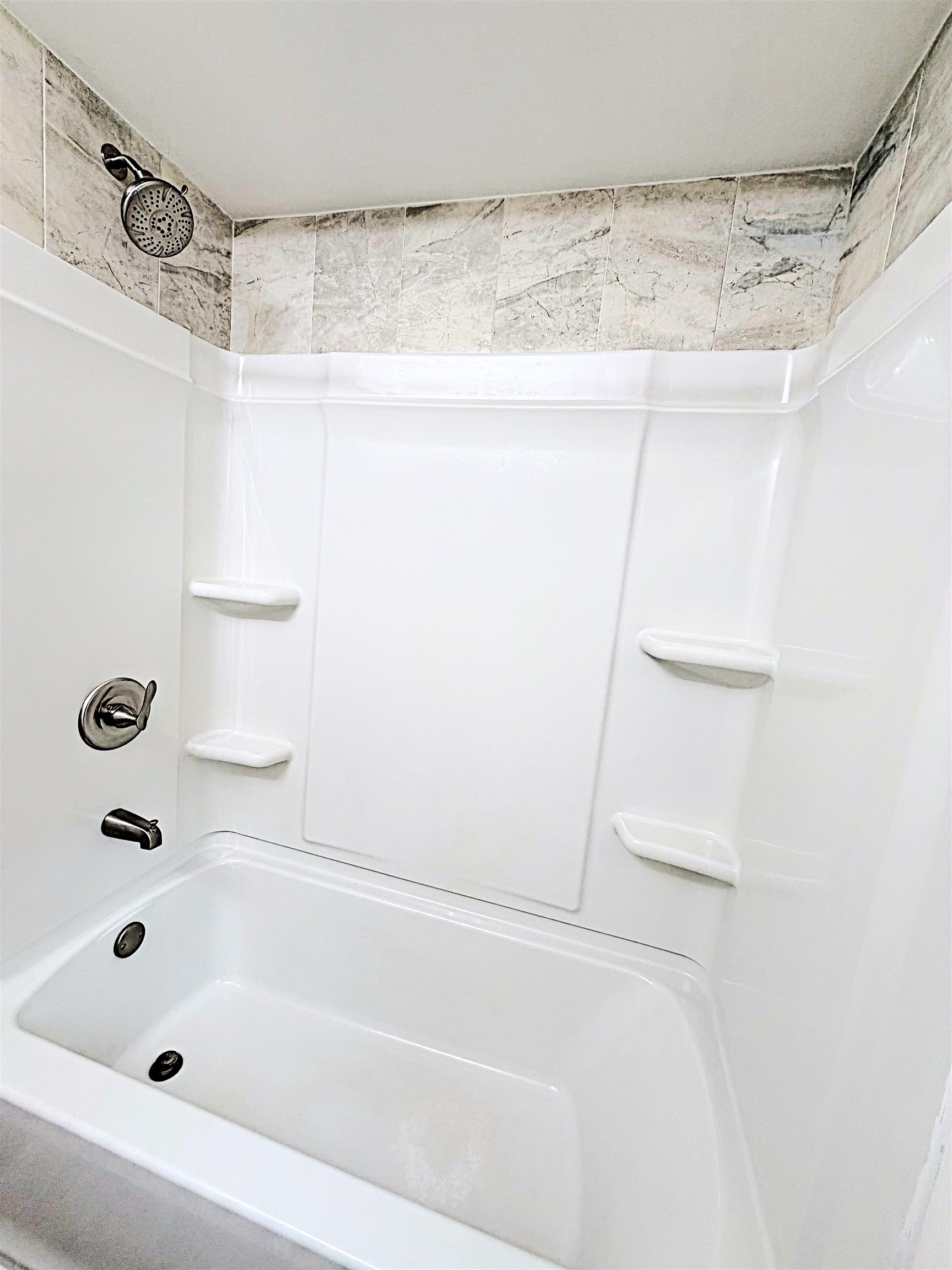 225 East Circle Street Appleton, WI 54911 - Photo 12 of 24