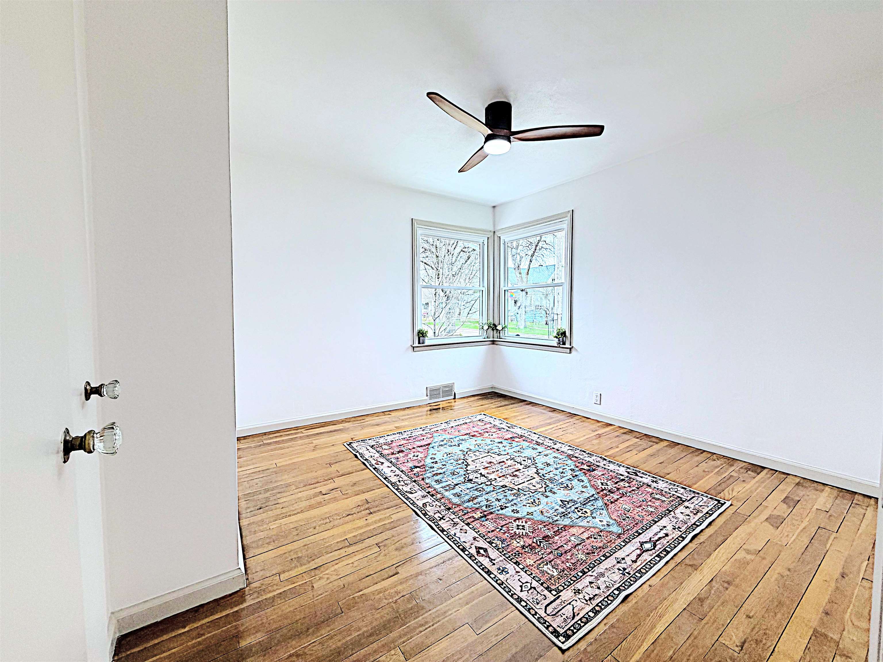 225 East Circle Street Appleton, WI 54911 - Photo 13 of 24