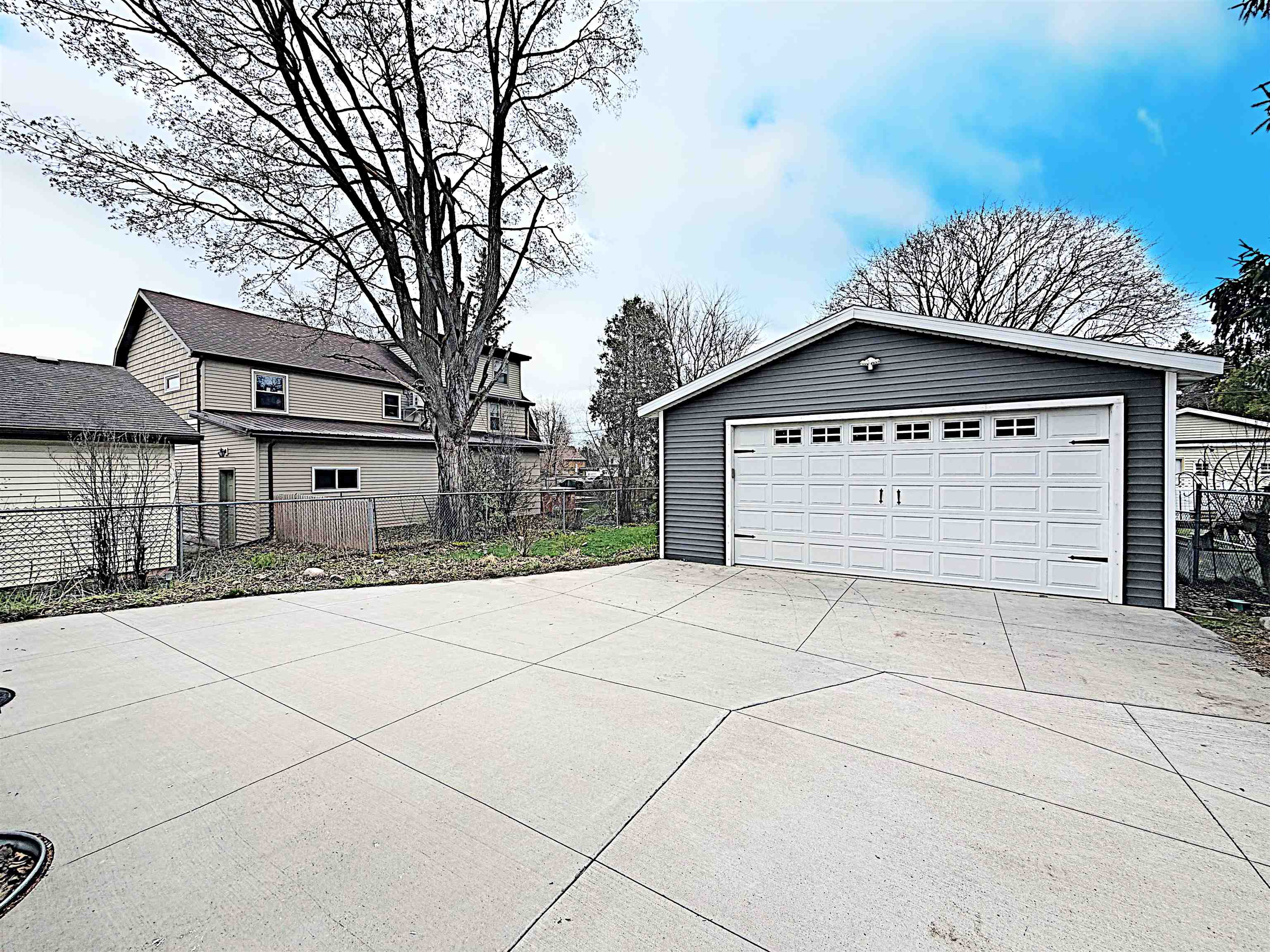 225 East Circle Street Appleton, WI 54911 - Photo 22 of 24