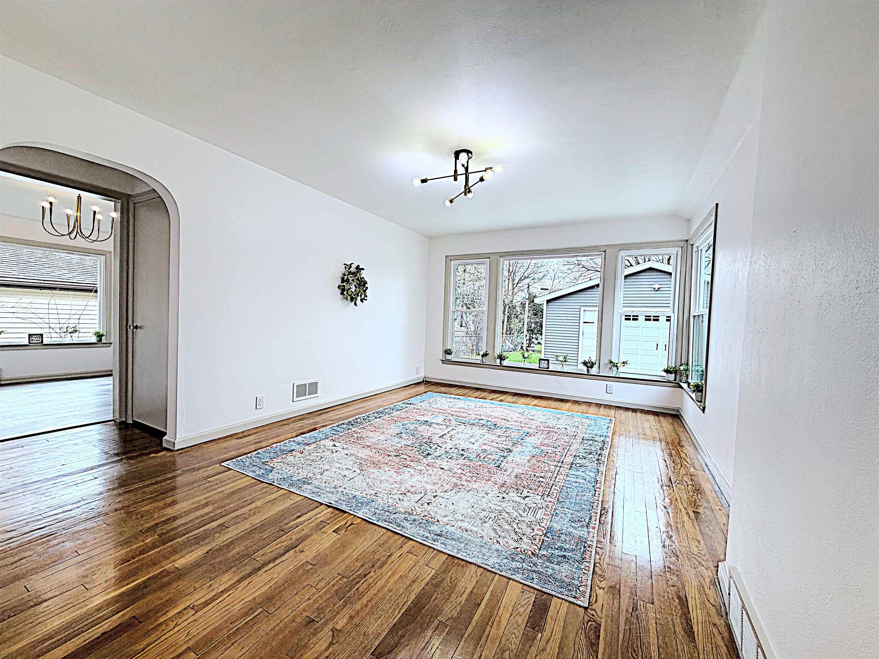 225 East Circle Street Appleton, WI 54911 - Photo 3 of 24