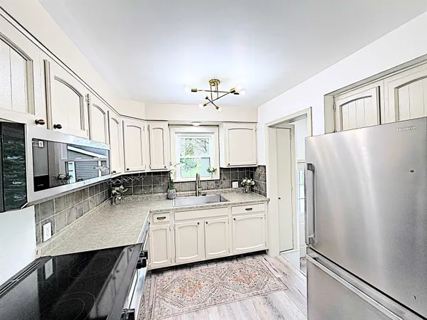 $249,900 | 225 East Circle Street, Appleton, WI 54911