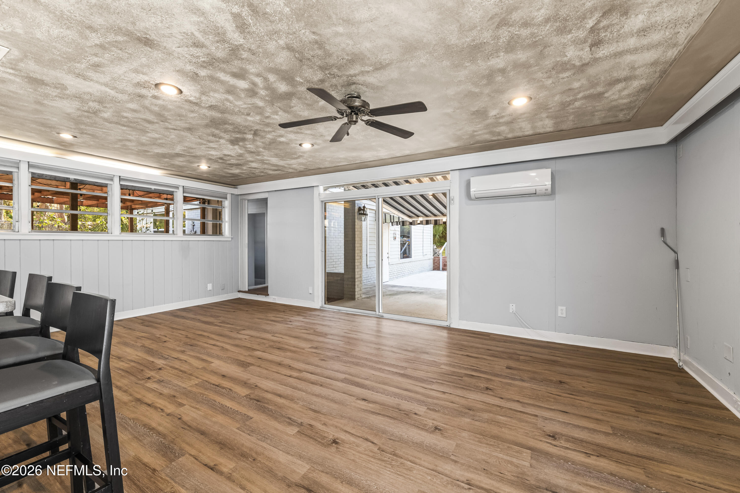 10612 Fort Caroline Road Jacksonville, FL 32225 - Photo 23 of 51 a view of a livingroom with a workspace