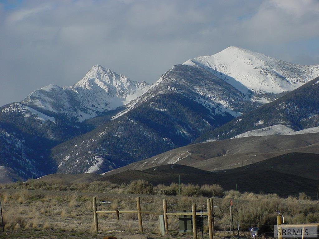 36 South Hawk Road Salmon, ID 83467 - Photo 15 of 25