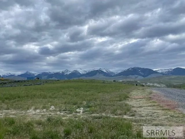 $569,000 | 36 South Hawk Road, Salmon, ID 83467