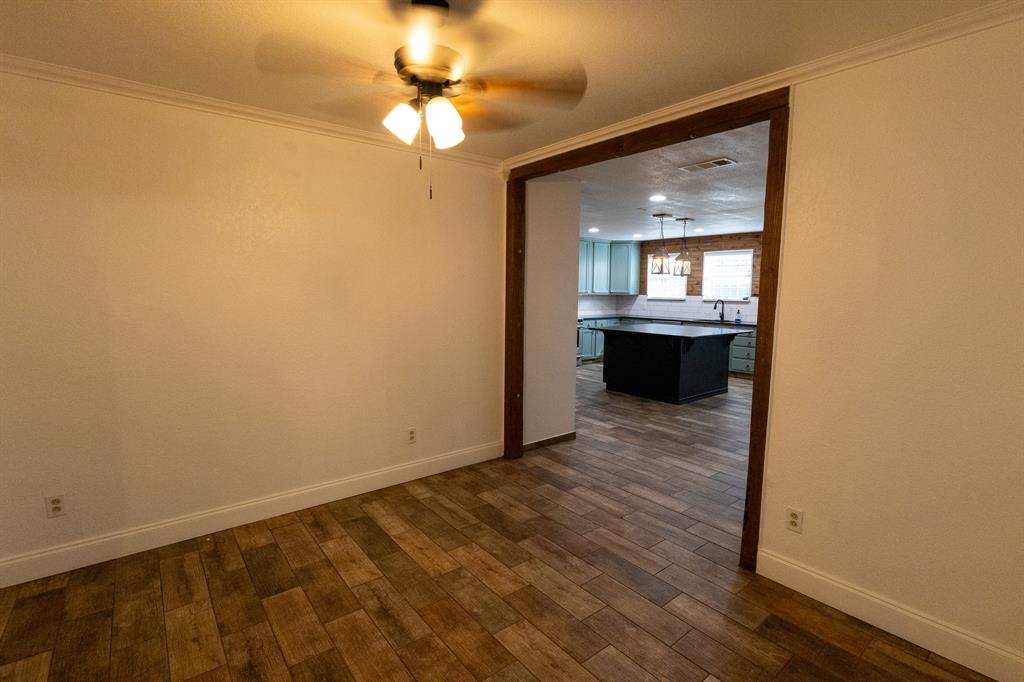 536 Cavin Lane Axtell, TX 76624 - Photo 13 of 40 a view of a room with a gallery