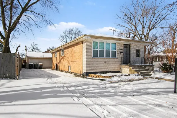 $195,000 | 2938 173rd Place, Lansing, IL 60438