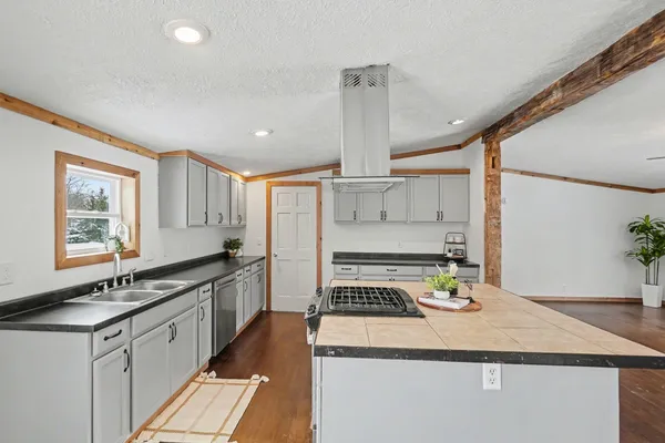 $249,900 | 5900 East 36th Street, White Cloud, MI 49349