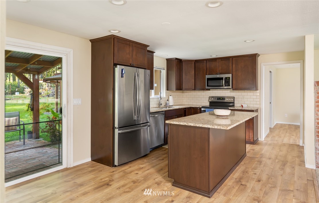 6080 Southeast Alpine Road Olalla, WA 98359 - Photo 8 of 21 Gallery Image 8