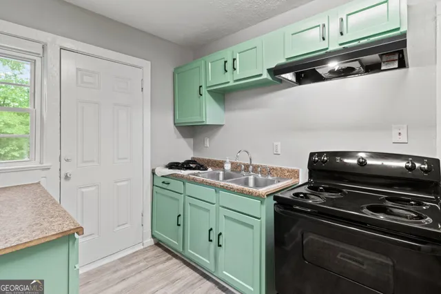 $1,195 | 181 Holderness Street Southwest, Atlanta, GA 30314