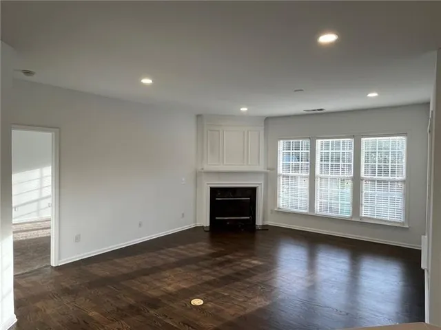 $2,695 | 319 Dexter Drive, Woodstock, GA 30188