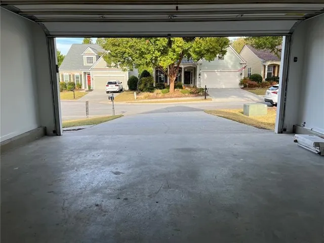 $2,695 | 319 Dexter Drive, Woodstock, GA 30188