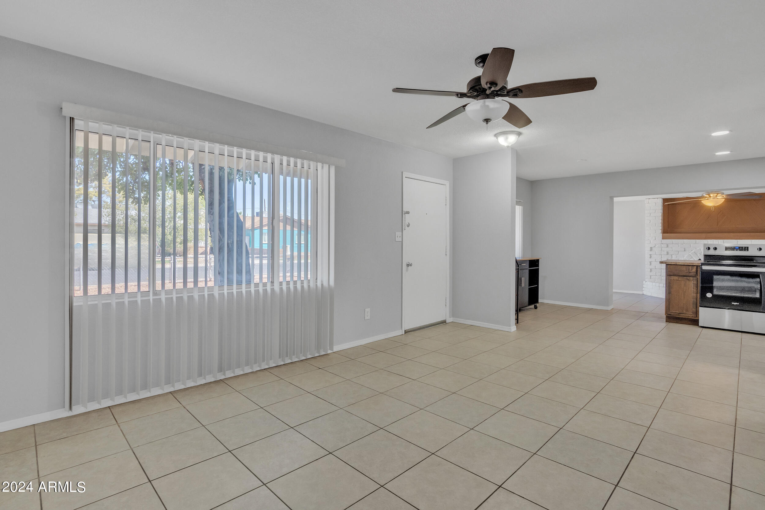 4935 West Lamar Road Glendale, AZ 85301 - Photo 5 of 30 7_019_a4m_gd