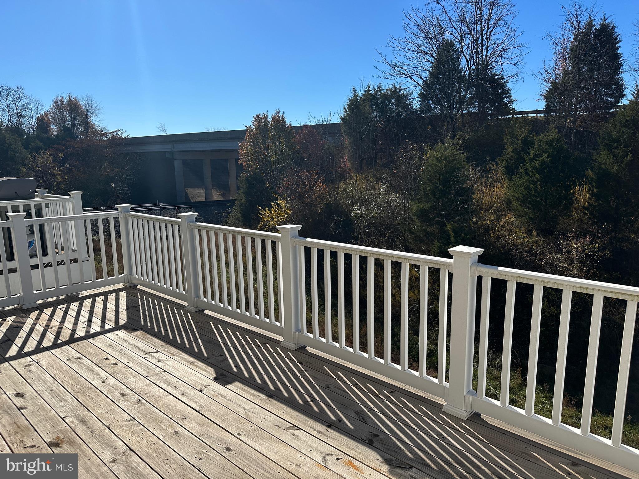 9886 Hopkins Loop Manassas, VA 20110 - Photo 21 of 50 a view of wooden deck