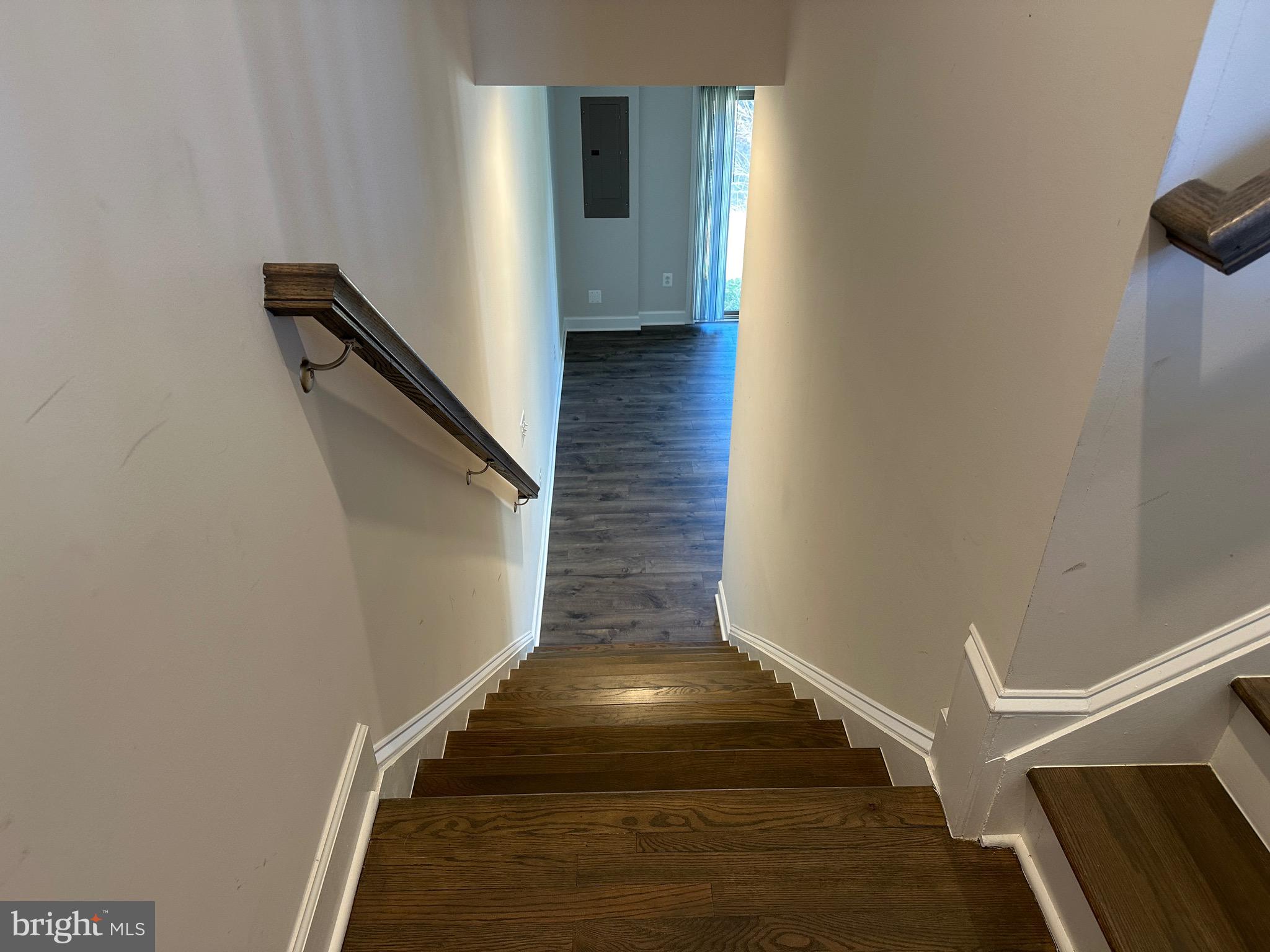 9886 Hopkins Loop Manassas, VA 20110 - Photo 3 of 50 a view of entryway